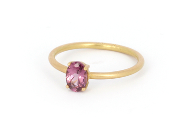 Liebling spinel guld ring