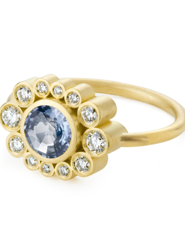 Belle de Nuit safir og diamant guld ring